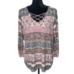 🌹Absolutely Famous - Pink and Gray Crisscross Top - Size XL